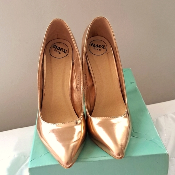 ASOS Shoes - Rose Gold Metallic Pumps (Asos)